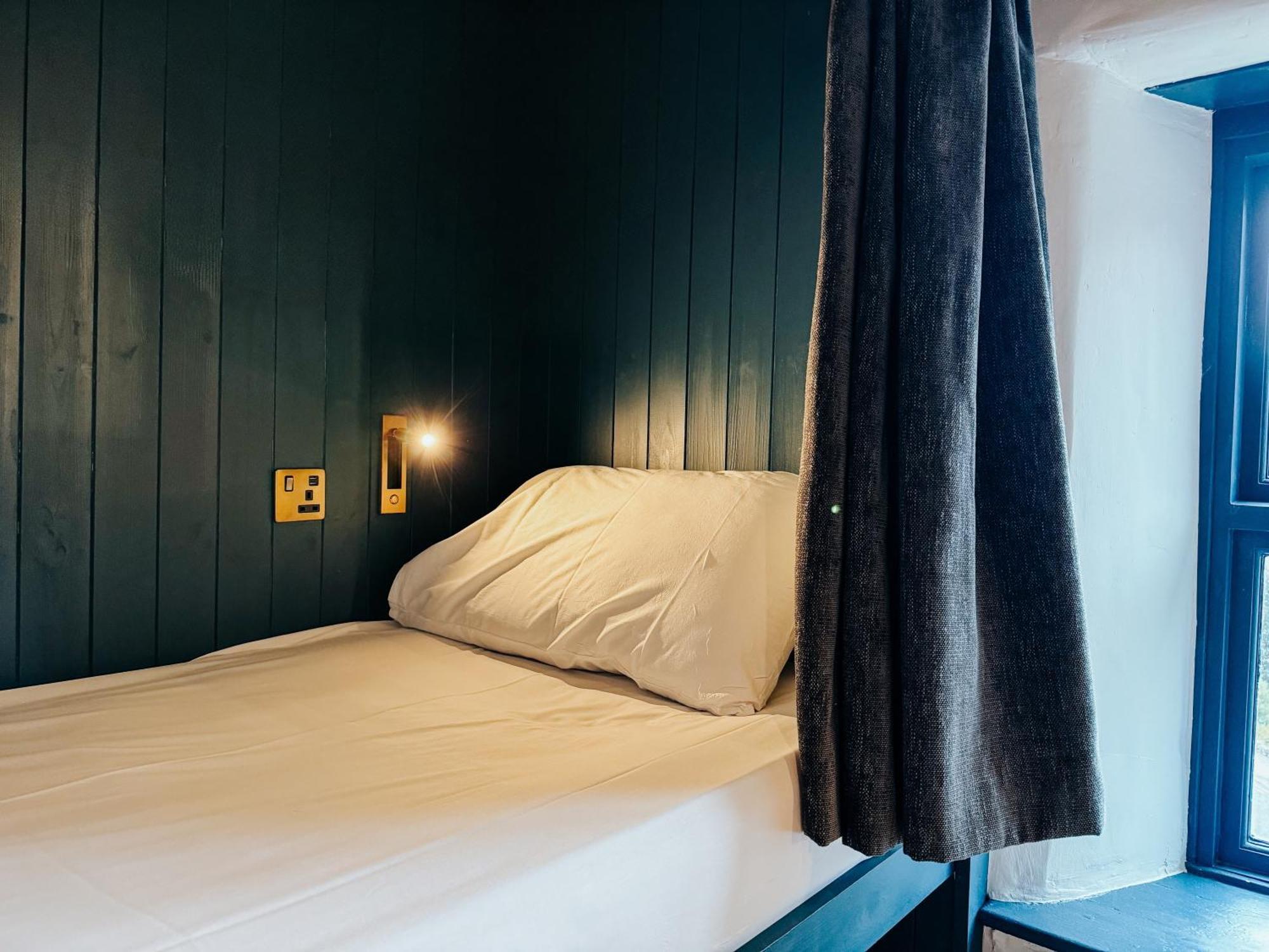 Base Camp Snowdonia, Gwersyll Cyntaf Eryri Hostel Betws-y-Coed Bagian luar foto
